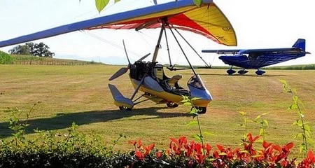 Avion leger aile-haute aerodrome Epinal Dogneville