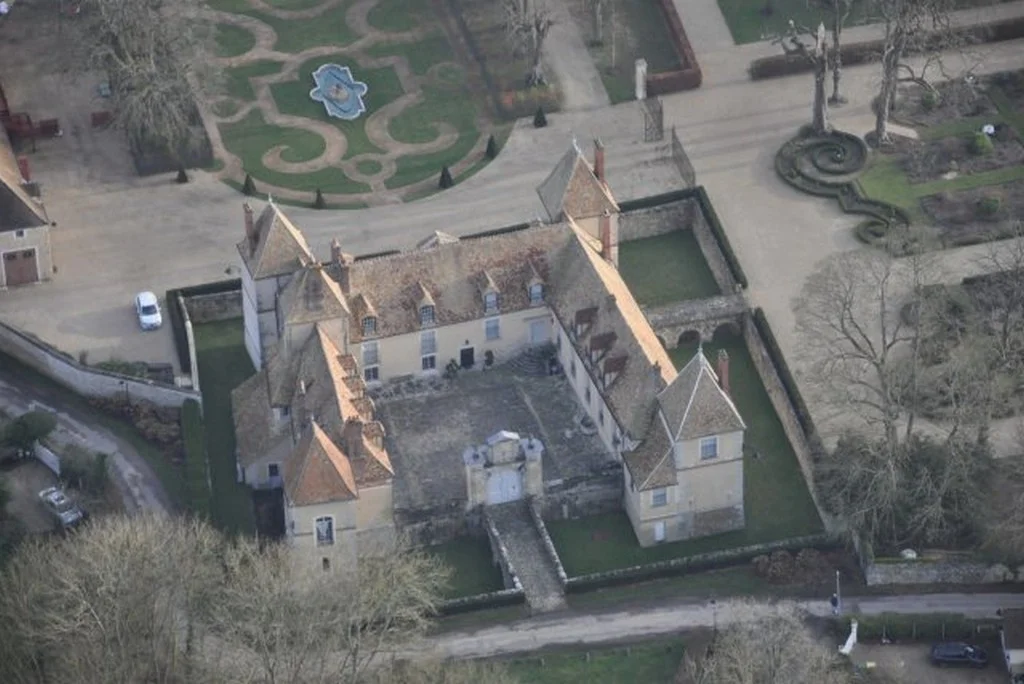 Base Ulm de Thoiry chateau