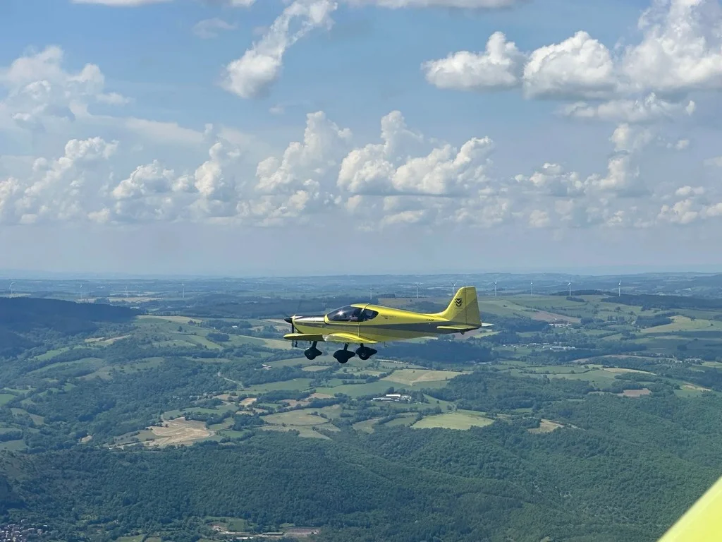  Aérodrome de Cergy Pontoise vol patrouille