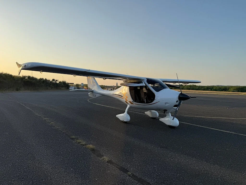 Aérodrome de Cahors Lalbenque ctls 1