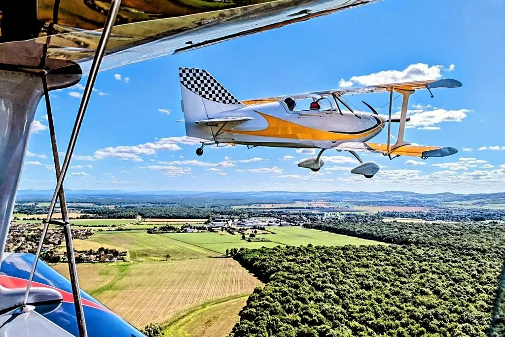 Aérodrome Cholet le Pontreau vol patrouille fk12